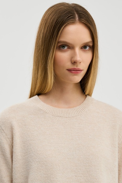 джемпер с короткими рукавами из россии вид сбоку