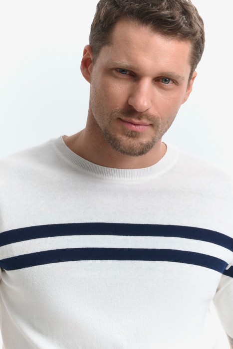 джемпер с короткими рукавами по цене 840 руб вид справа