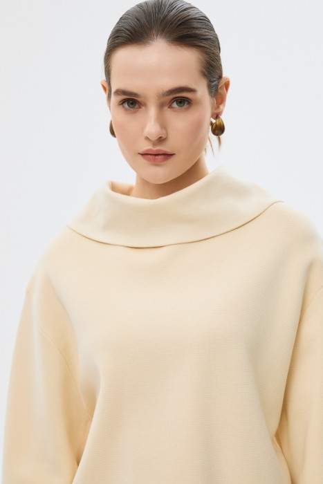 джемпер с отложным воротником из россии вид сбоку