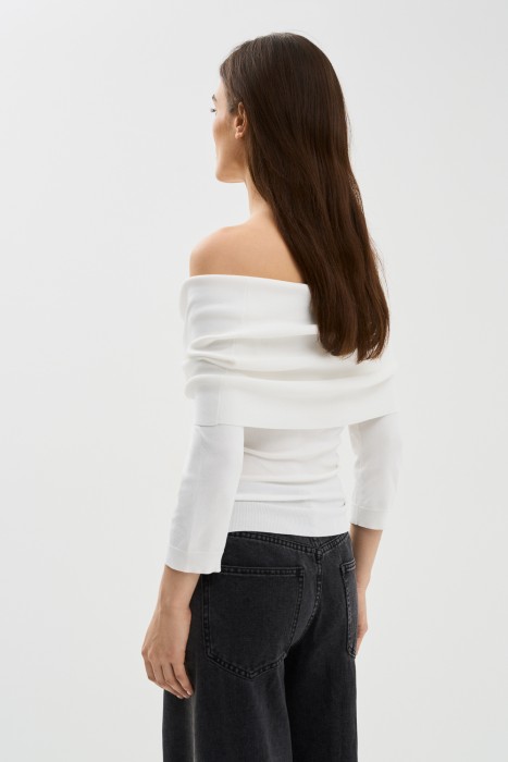 джемпер с отворотом по цене 1370 руб вид справа