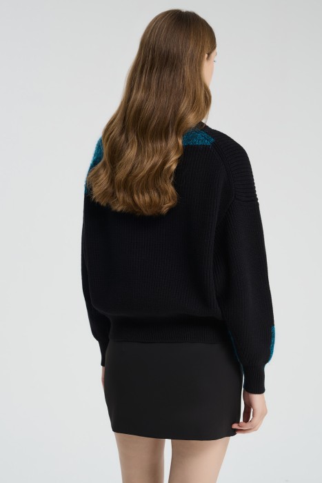 джемпер с рисунком из россии вид сбоку