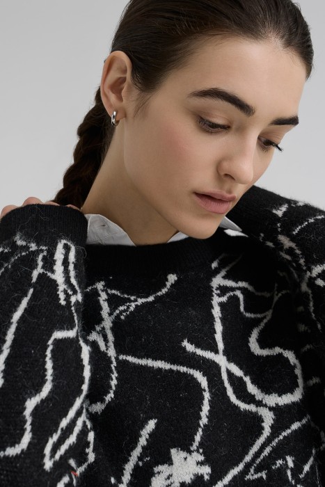 джемпер с рисунком из россии вид сбоку