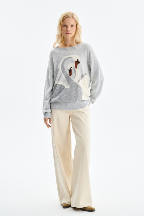 джемпер с рисунком из россии вид сбоку