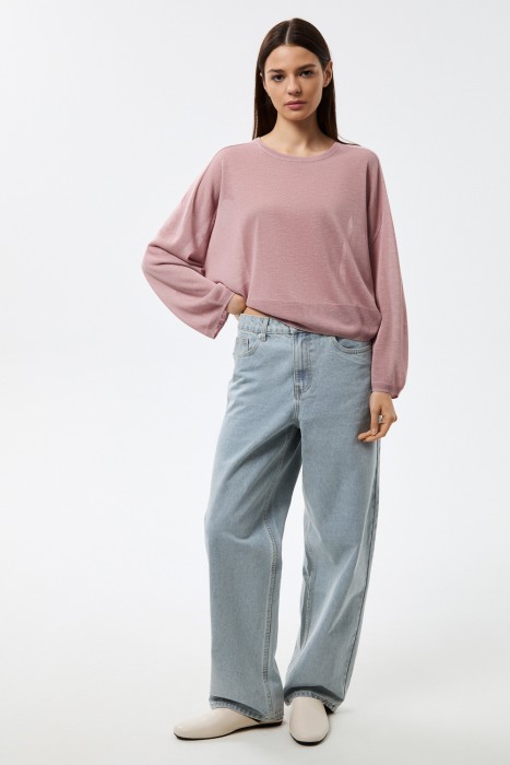 джемпер свободного силуэта от бренда снежная королева вид слева