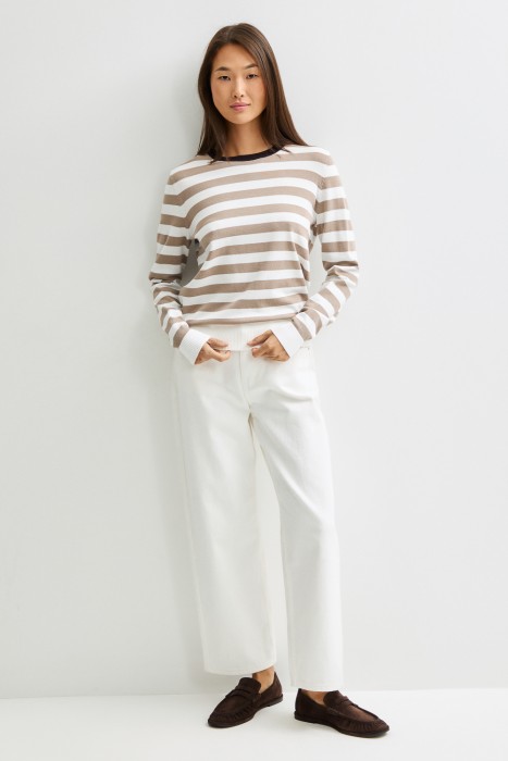 джемпер в полоску от бренда снежная королева вид слева