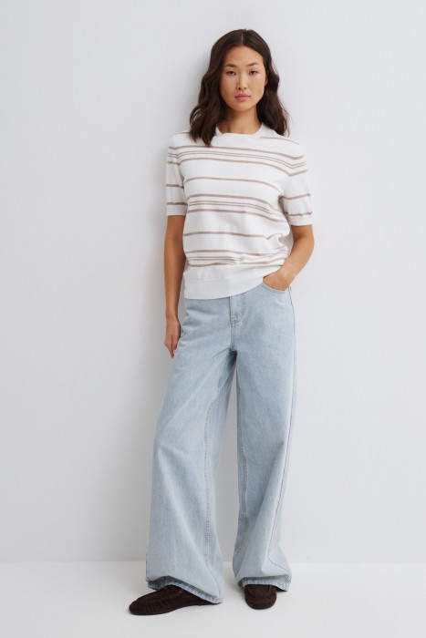 джемпер в полоску от бренда снежная королева вид слева