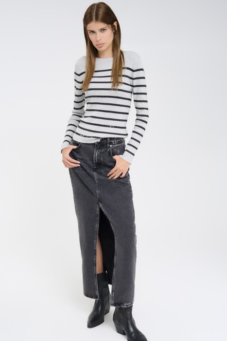 джемпер в полоску от бренда снежная королева вид слева