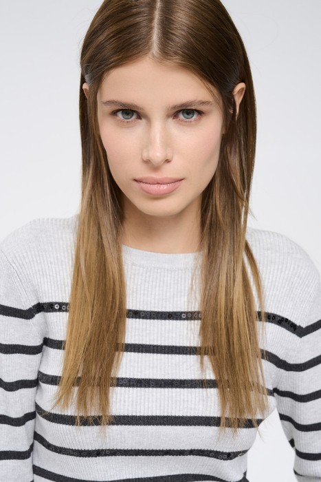 джемпер в полоску из россии вид сбоку