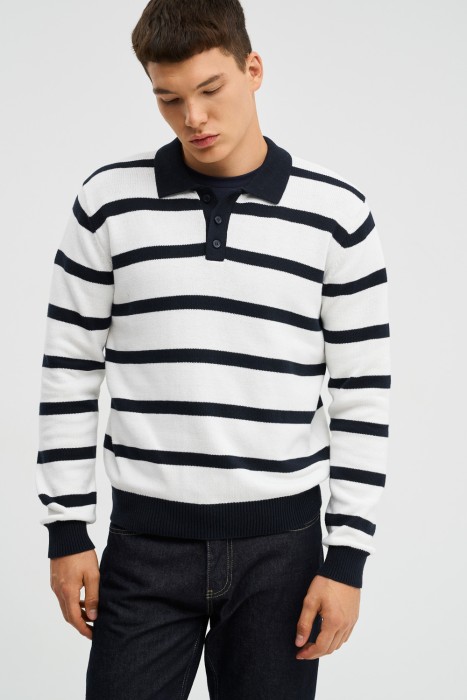 джемпер в полоску от бренда снежная королева вид слева