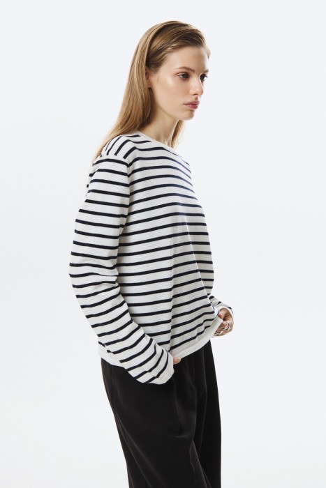 Товар с артикулом 803437003 вид сзади