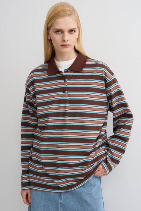 джемпер в полоску от бренда снежная королева вид слева