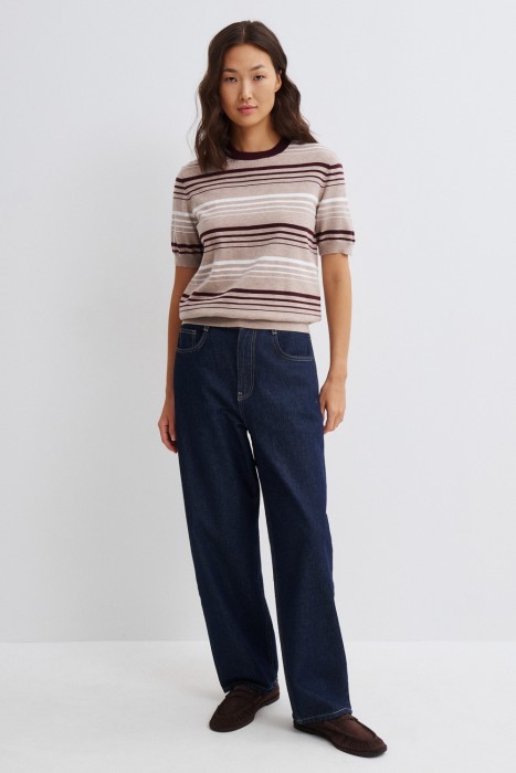 джемпер в полоску от бренда снежная королева вид слева