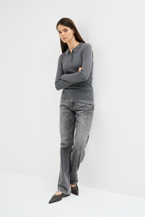 джемпер в рубчик от бренда снежная королева вид слева