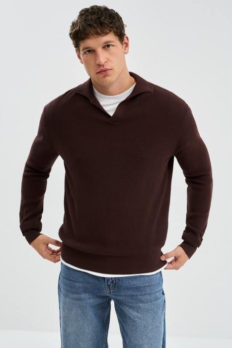 джемпер в рубчик от бренда снежная королева вид слева