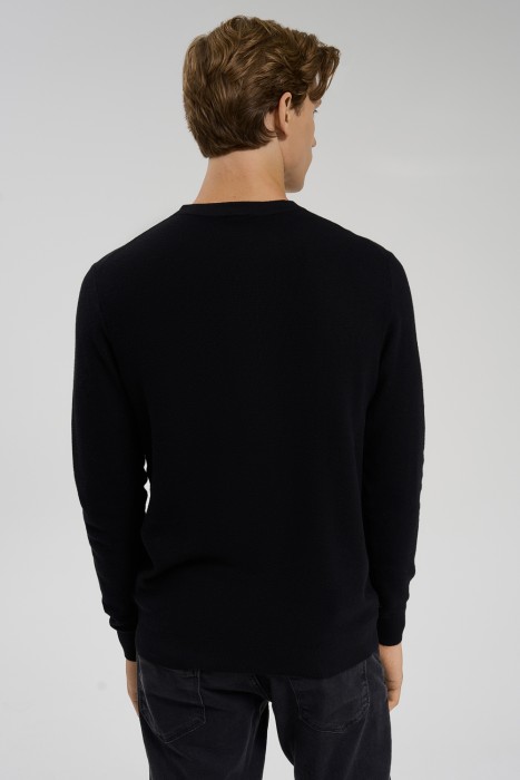 джемпер по цене 1360 руб вид справа