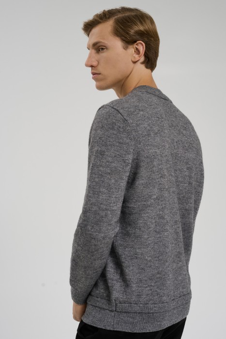 джемпер по цене 1540 руб вид справа