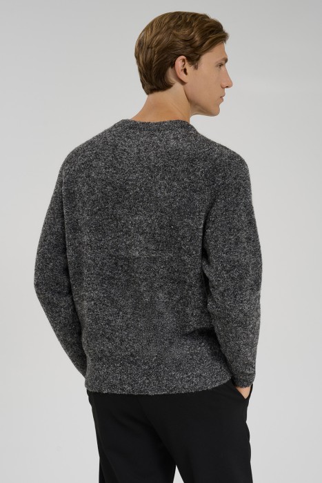 джемпер по цене 1540 руб вид справа