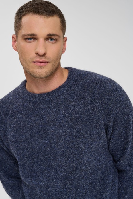 джемпер из россии вид сбоку