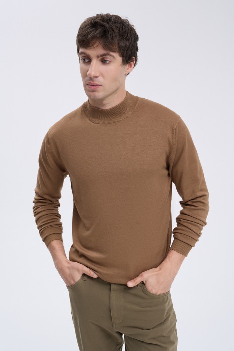 джемпер от бренда снежная королева вид слева