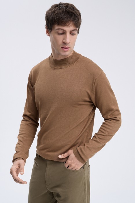 джемпер по цене 960 руб вид справа