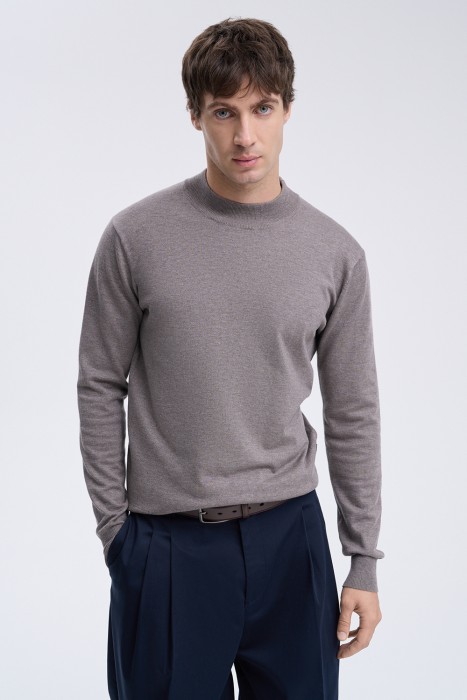 джемпер от бренда снежная королева вид слева