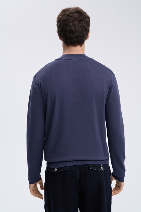 джемпер по цене 960 руб вид справа