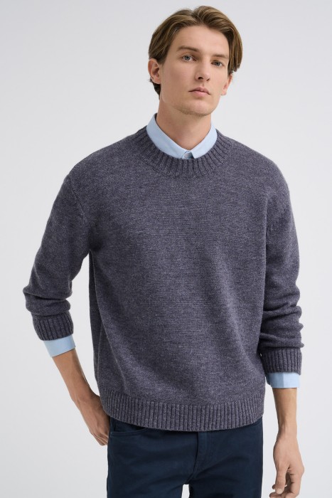 джемпер от бренда снежная королева вид слева