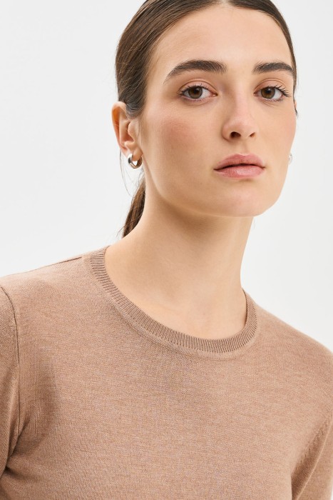 джемпер из россии вид сбоку