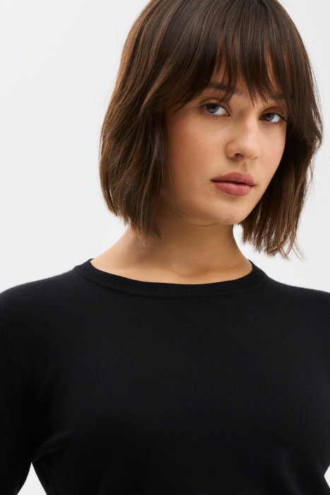 джемпер от бренда снежная королева вид слева