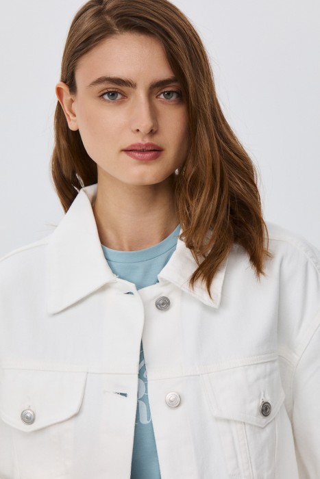 джинсовая куртка из россии вид сбоку