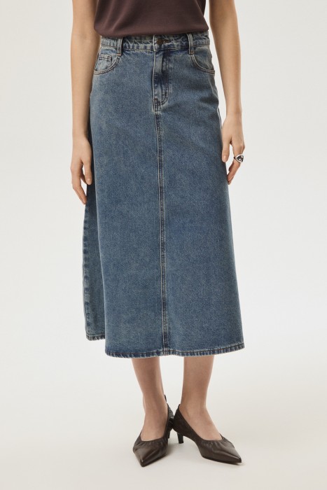 джинсовая юбка по цене 3010 руб вид справа