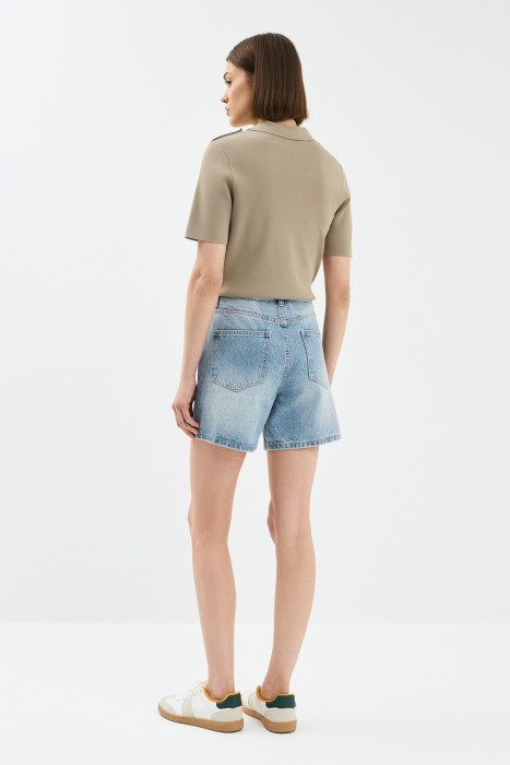 джинсовые шорты по цене 1290 руб вид справа