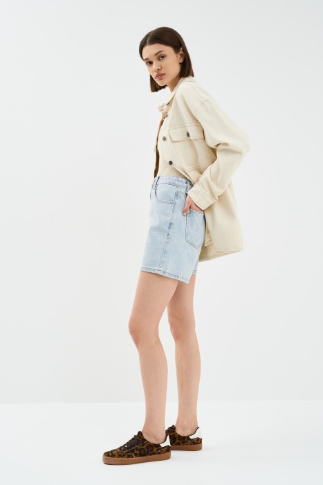 джинсовые шорты из россии вид сбоку