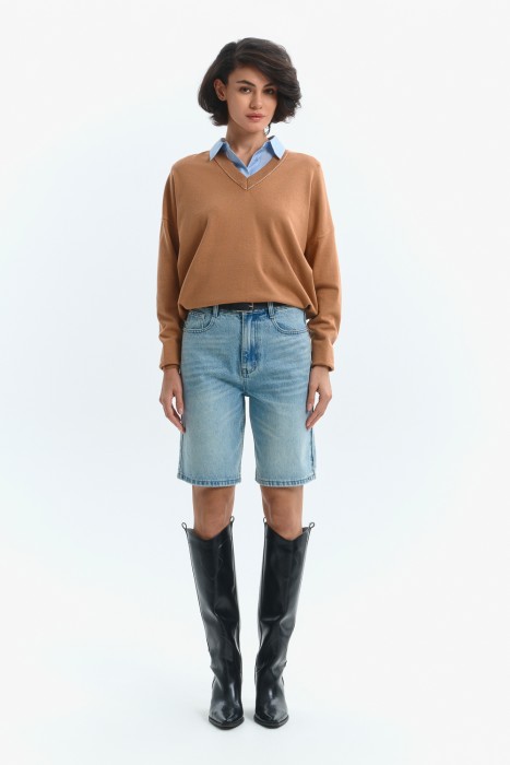 джинсовые шорты от бренда снежная королева вид слева