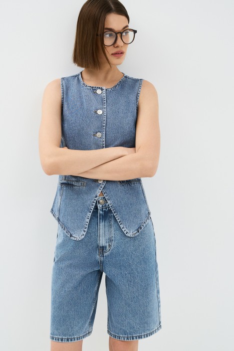 джинсовые шорты из россии вид сбоку