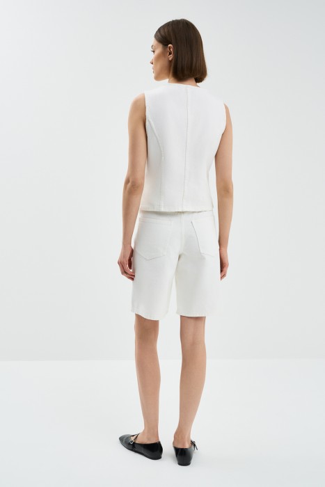 джинсовые шорты по цене 1760 руб вид справа