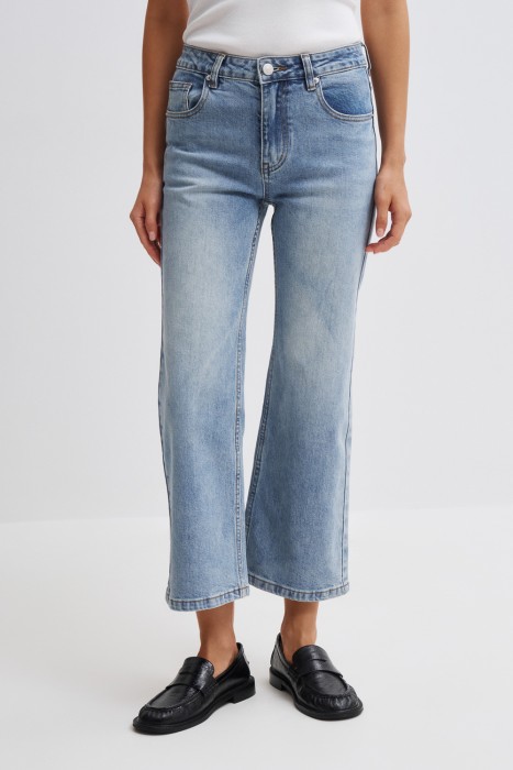 джинсы клеш укороченные от бренда снежная королева вид слева