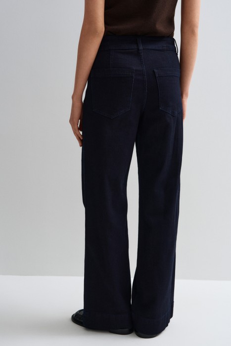 джинсы клеш по цене 3680 руб вид справа