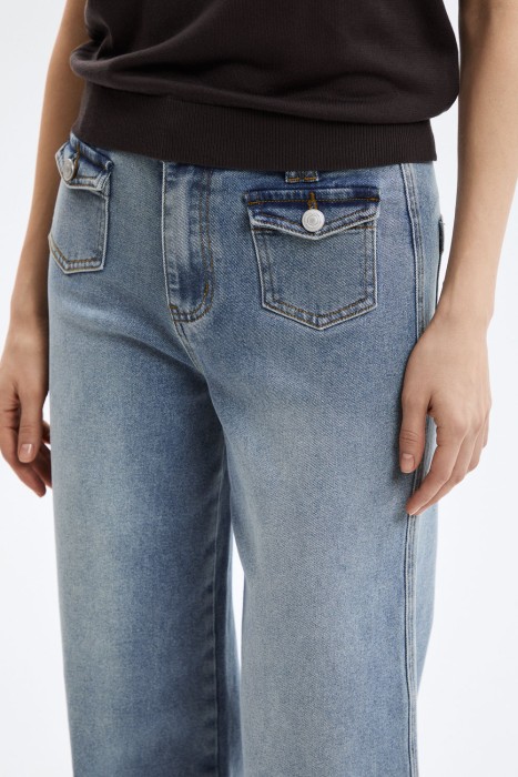 джинсы клеш из россии вид сбоку