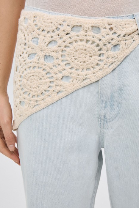 джинсы клеш из россии вид сбоку