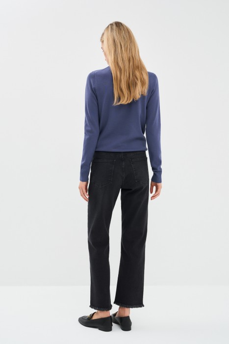 джинсы прямые укороченные  по цене 1760 руб вид справа