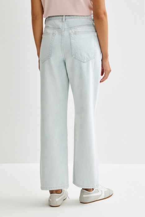 джинсы прямые по цене 3350 руб вид справа