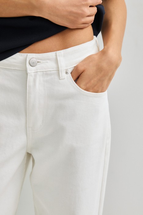 джинсы прямые из россии вид сбоку