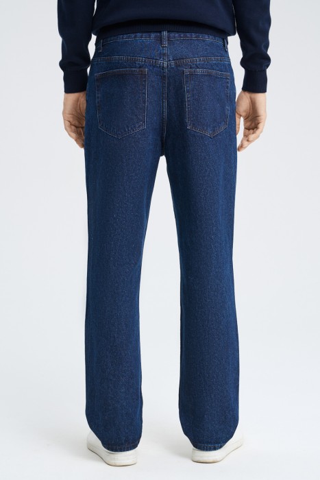 джинсы прямые по цене 1290 руб вид справа