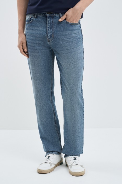 джинсы прямые от бренда снежная королева вид слева