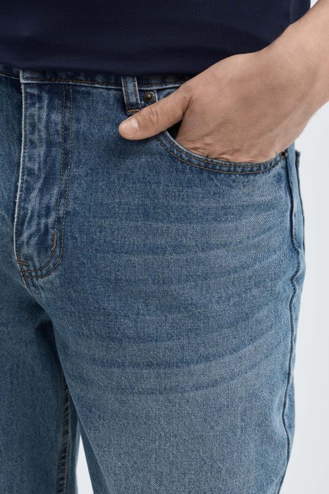 джинсы прямые из россии вид сбоку