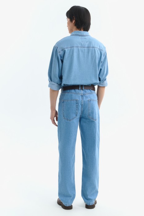 джинсы прямые из россии вид сбоку