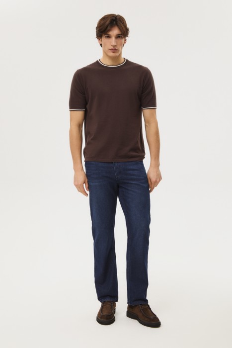 джинсы прямые из россии вид сбоку