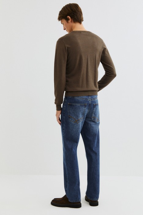 джинсы прямые по цене 3320 руб вид справа