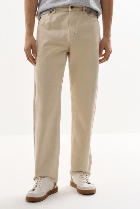 джинсы прямые по цене 3680 руб вид справа